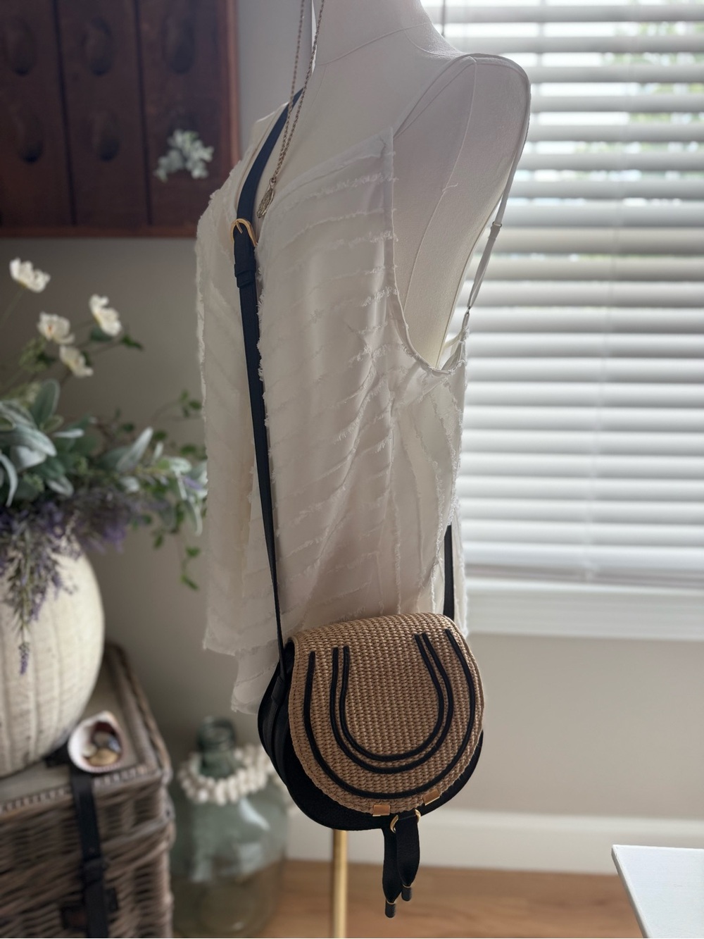 Chloe Straw Saddle Crossbody Bag with Black Trim - Picture 2 of 4